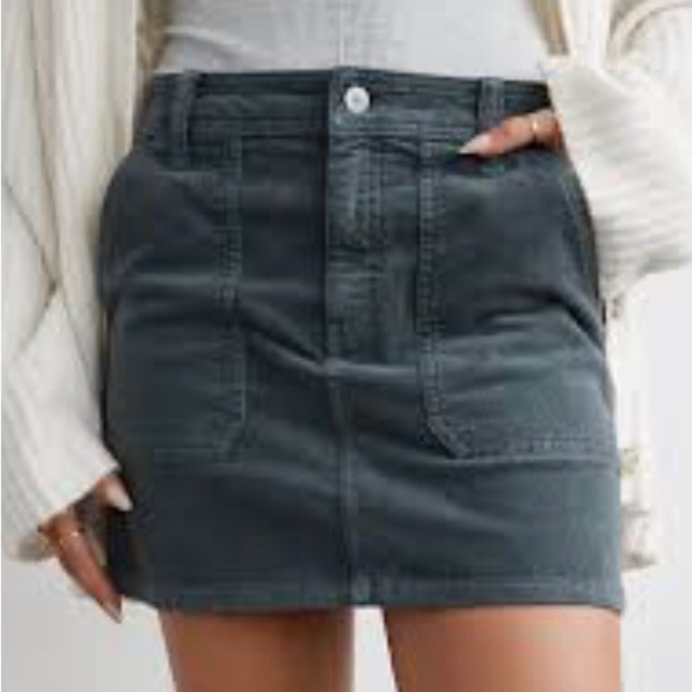 NEW American Eagle Corduroy Mini Skirt.